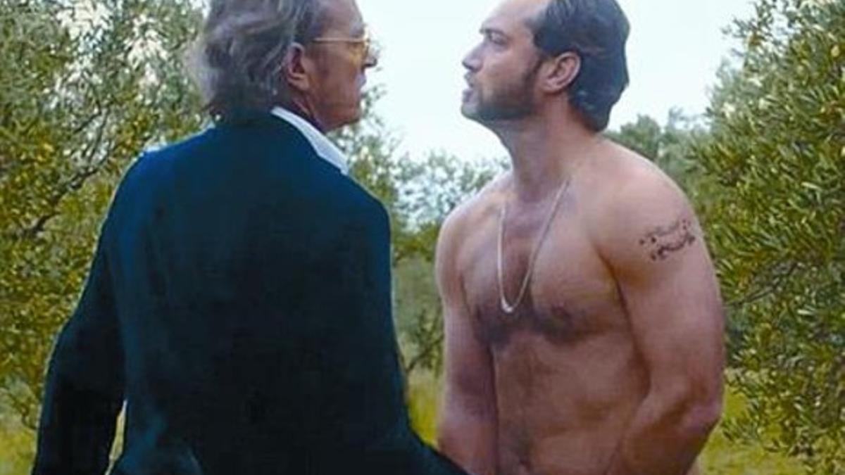 Jude Law luce sus kilos de más en su nuevo filme - El Periódico