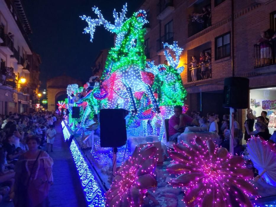 Desfile de carrozas en Toro