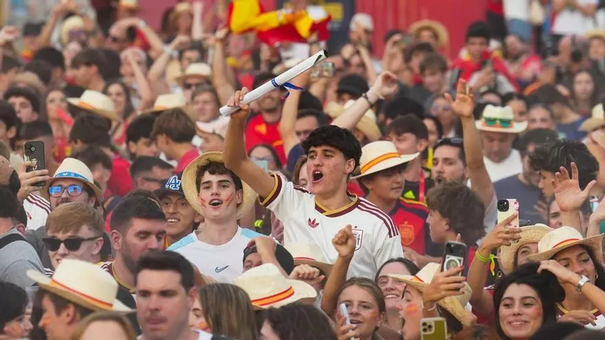 ¿España o Argentina? La porra del ganador del Mundial en las calles de Madrid