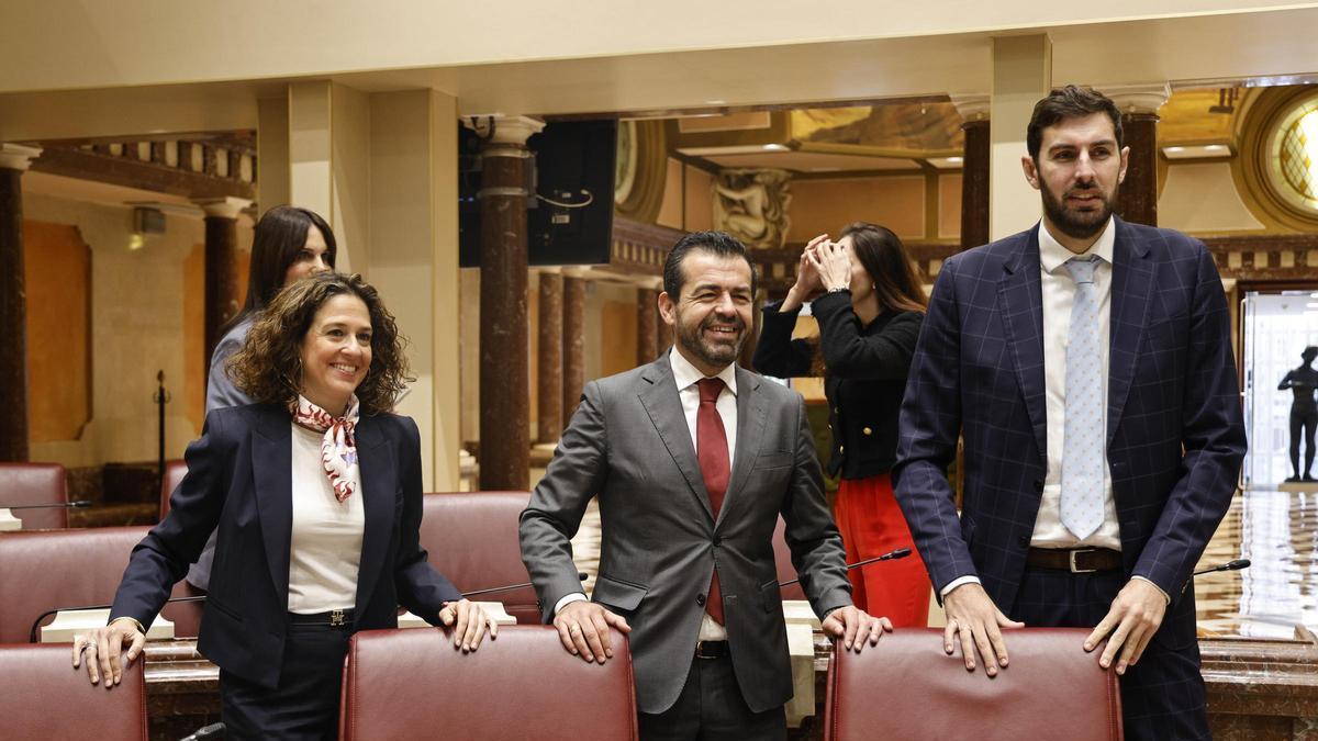 Murcia: Vox, única fuerza que avanza, se acerca al PSOE y el PP queda más lejos de la mayoría absoluta