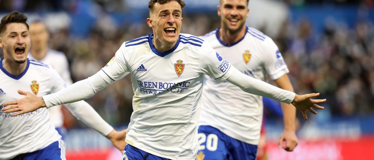 Francés celebra el tanto de la victoria contra el Eibar en la primera vuelta, con Borja Sainz y Álvaro detrás.