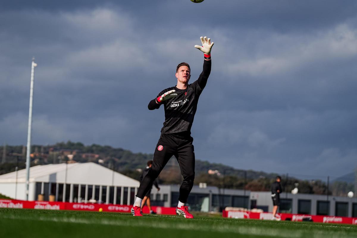 Les fotos del primer entrament de Ter Stegen amb el Girona FC