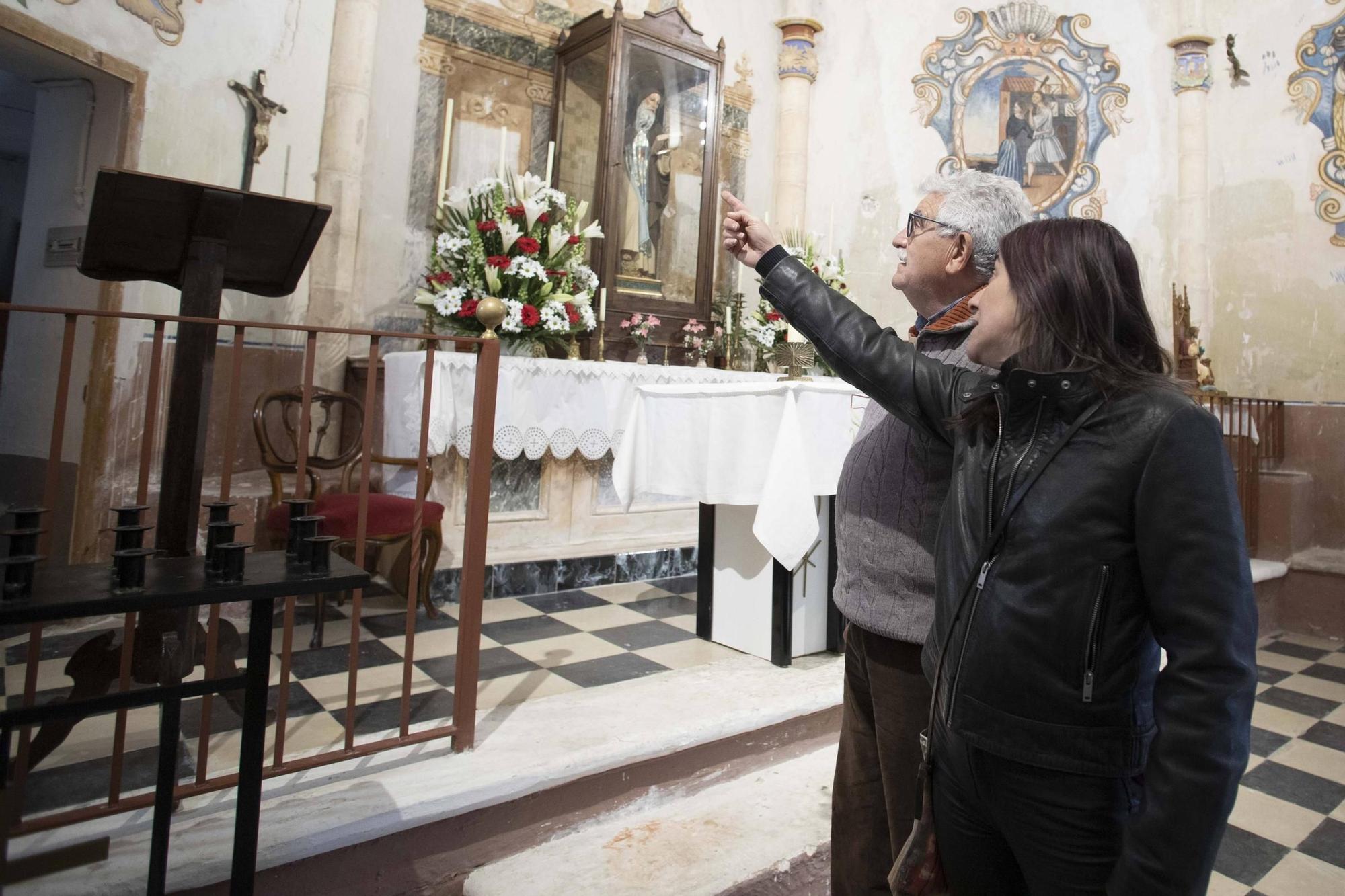 En busca de la financiación para restaurar las pinturas de la ermita de Sant Antonio en Bocairent