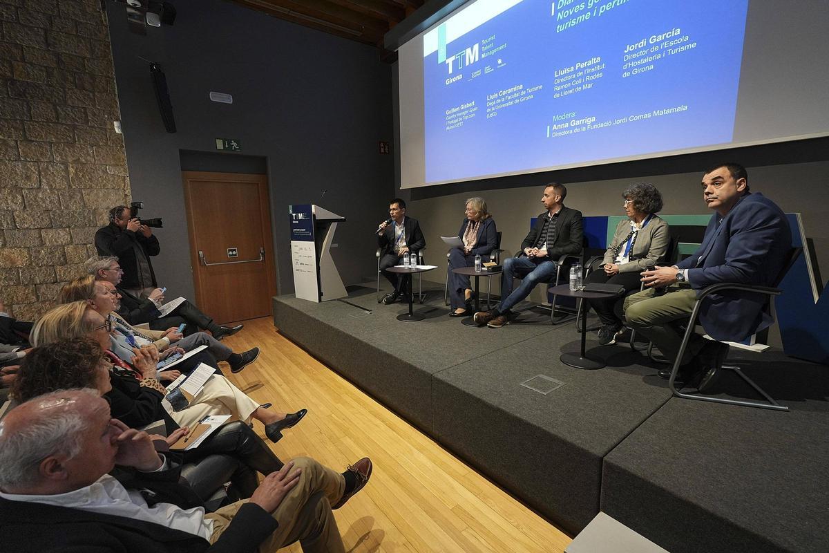 Taula rodona "Noves generacions, turisme i pertinença" de la V edició del Tourist Talent Management