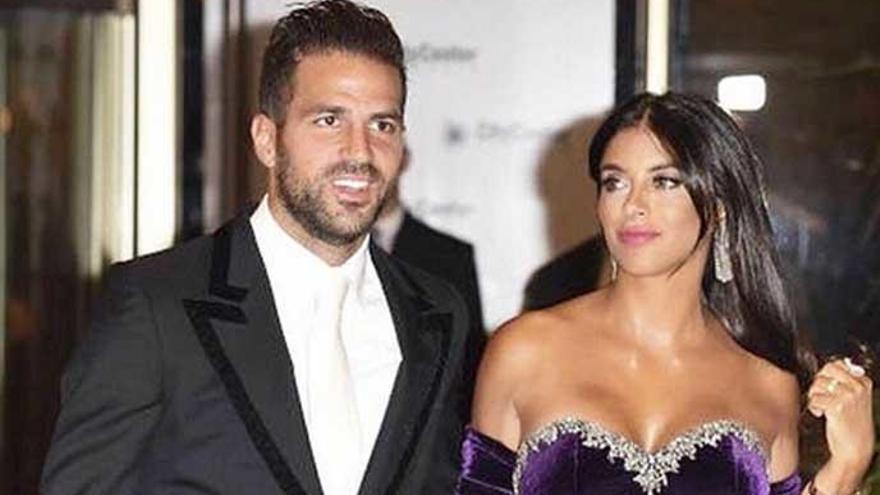 Cesc Fábregas y Daniella Semaan anuncian su compromiso