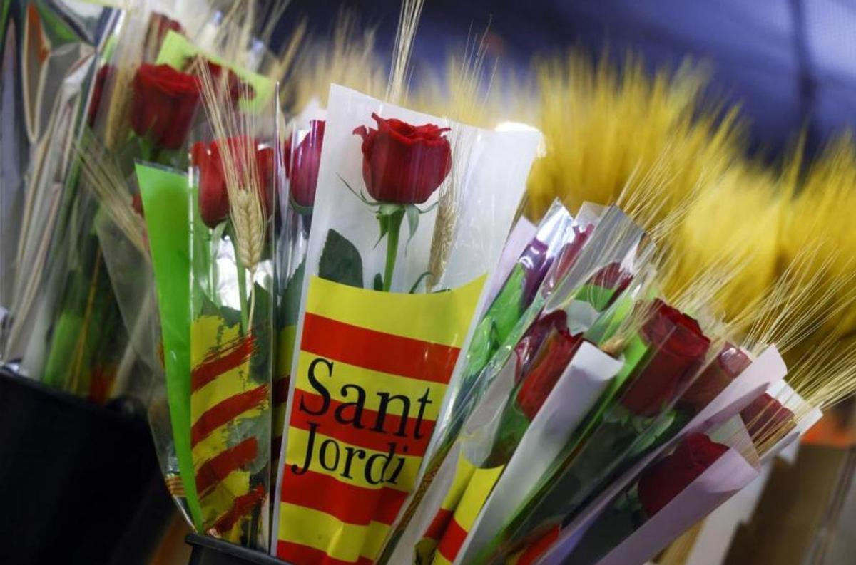 Sant Jordi 2026 en Barcelona: calles cortadas, afectaciones al tráfico y exclusivo para los peatones