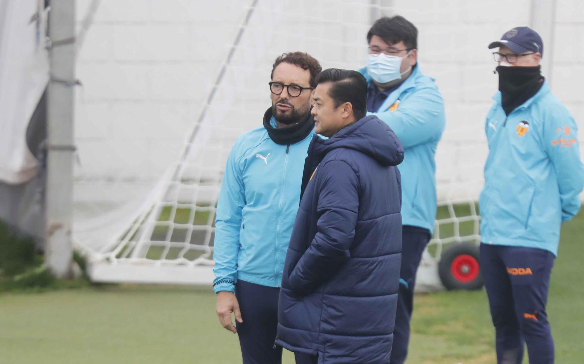 Última sesión antes del partido frente a la Real Sociedad para el Valencia