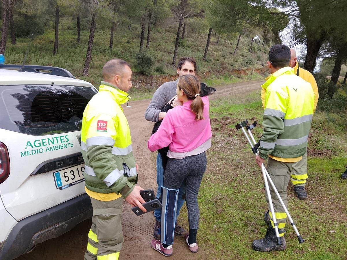 Reencuentro de Ana con su mascota Boro