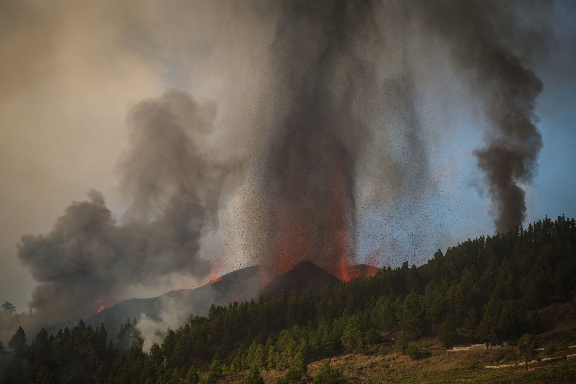 Gefährliches Naturschauspiel: Bilder des Vulkanausbruchs von La Palma.