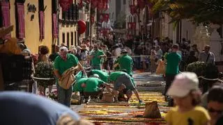 La Orotava se viste de flores para su fiesta más especial y emblemática: "Es el día de todos los villeros"