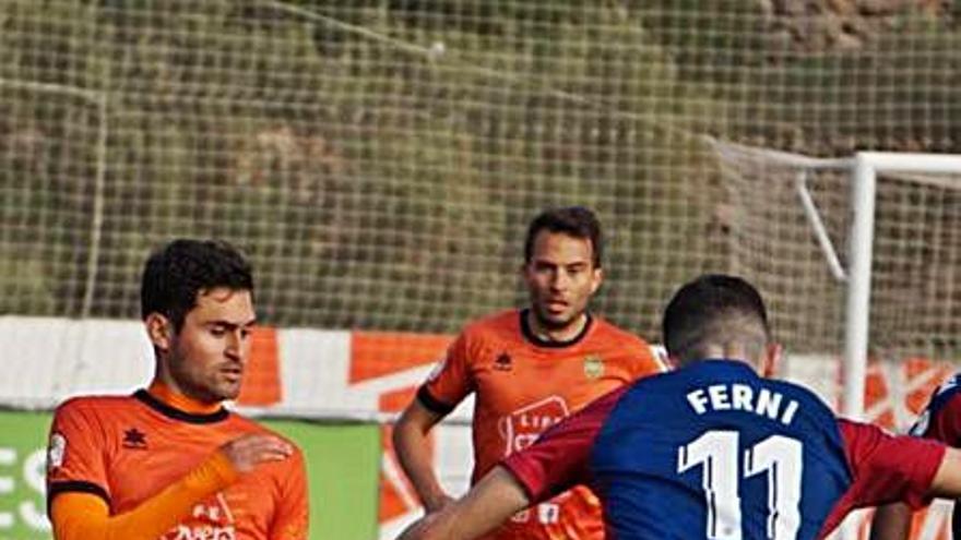 Una acción del partido de ayer. | LEVANTEUD.COM