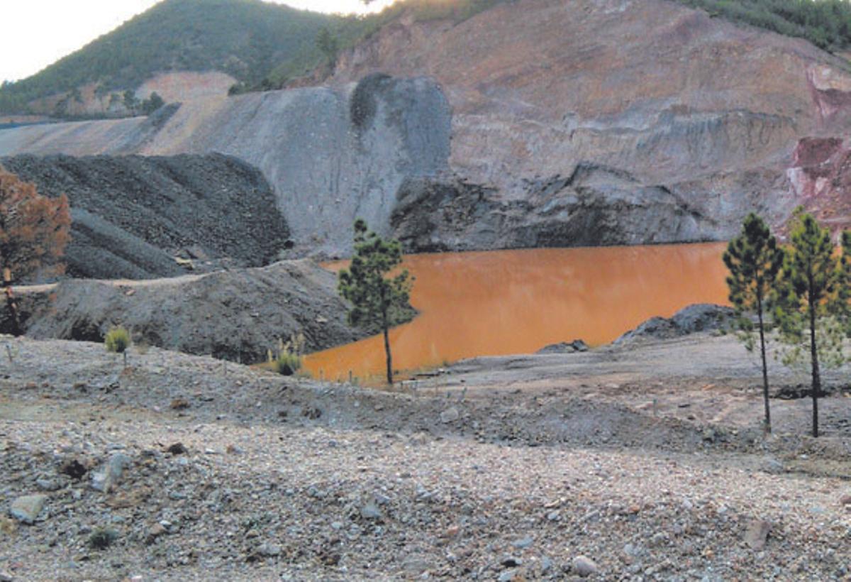 Estado en que quedó el entorno de la mina San Jaime tras la explotación por parte de Emergicar.