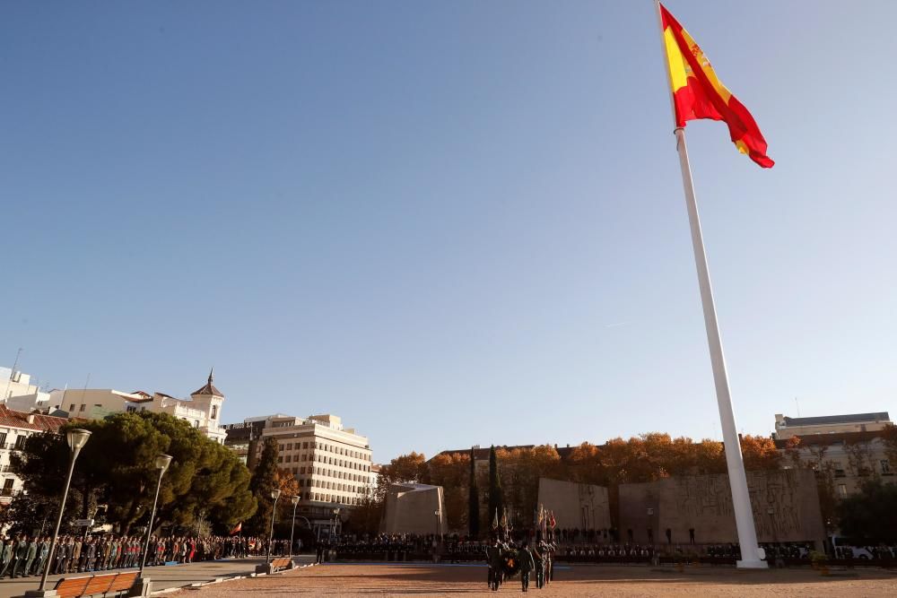 Izado solemne de la bandera