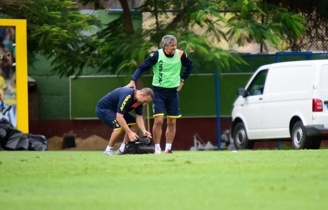 Entrenamiento UD Las Palmas en Barranco Seco ...