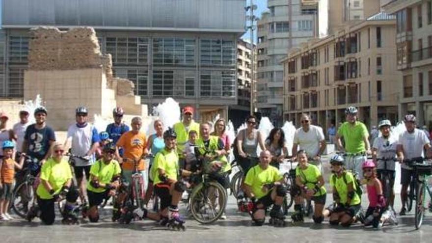 Marcha en bici por la movilidad