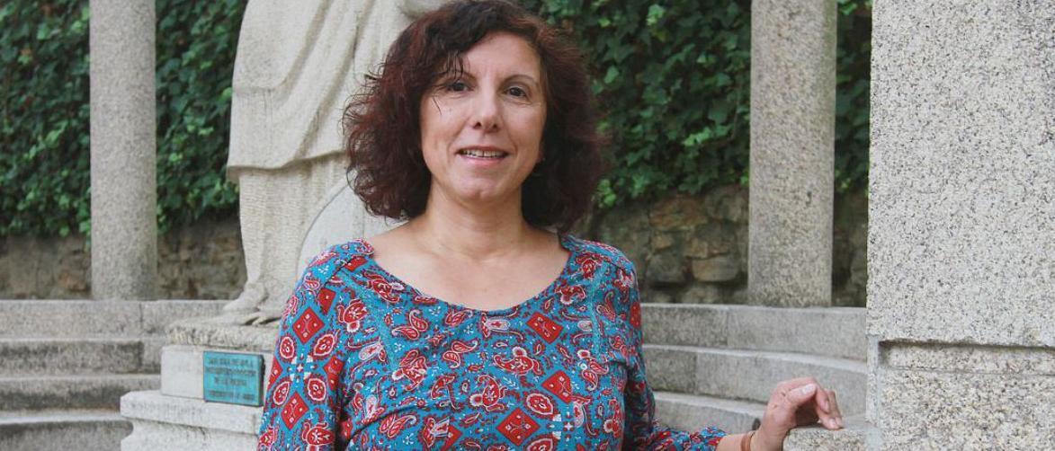 María Jesús Fernández Conde, en los jardines del Obispado en Ourense. |   // IÑAKI OSORIO