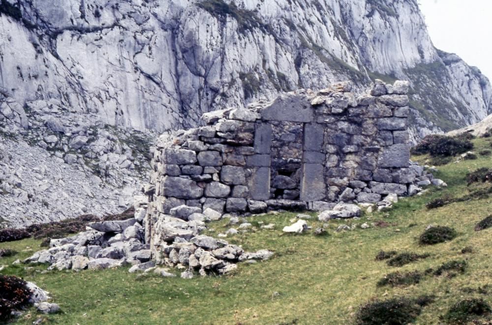 Fotografías de montaña donadas al Pueblo de Asturias