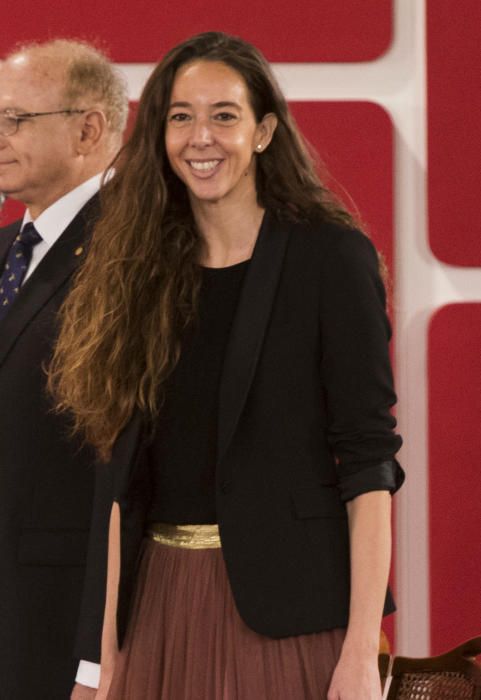 Instante de la ceremonia de entrega de los Premios Jaume I en la Lonja de València.