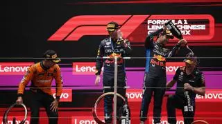 Verstappen arrasa en China, con Sainz en el top cinco y remontada estéril de Alonso