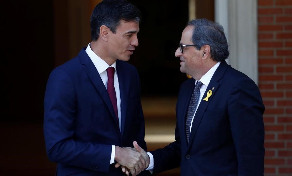 zentauroepp44222095 spain s prime minister pedro sanchez greets pro independence180709114736