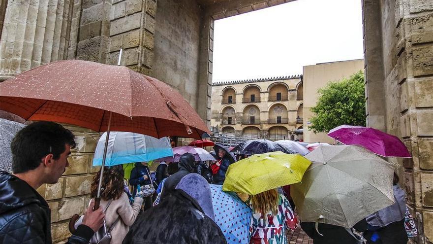 Viernes Santo en Córdoba: tiempo revuelto y posibilidad de lluvia de hasta el 75%