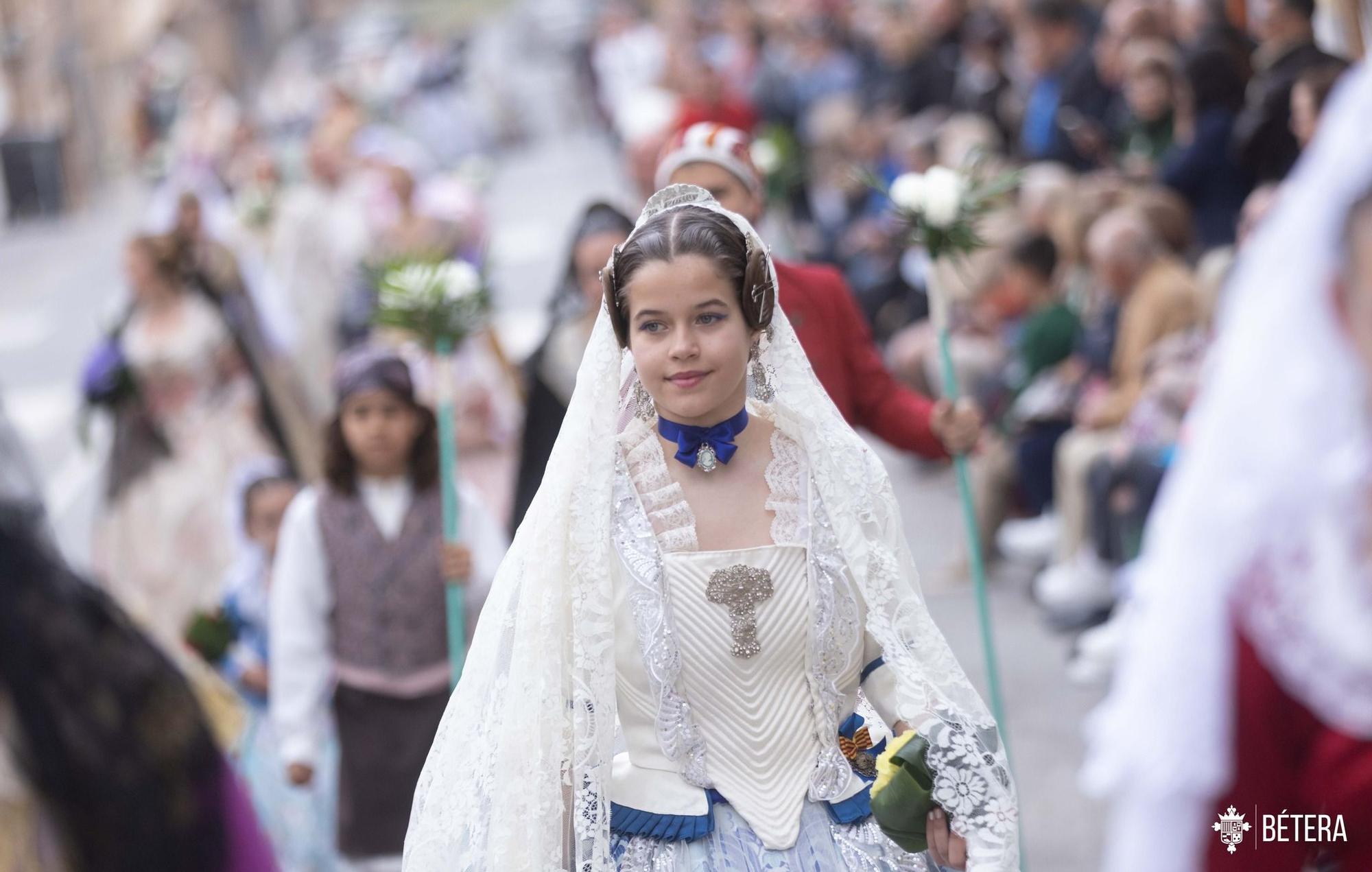 Bétera celebra la Ofrenda a la Mare de Déu de las Fallas de 2023