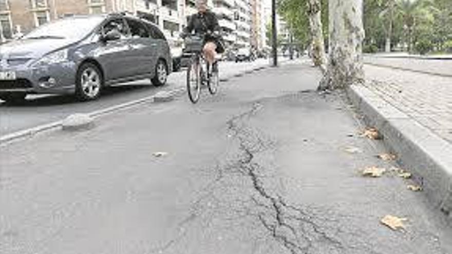 La Plataforma Carril Bici organiza para el domingo una &quot;bici-festación&quot; por &quot;el respeto vial&quot;