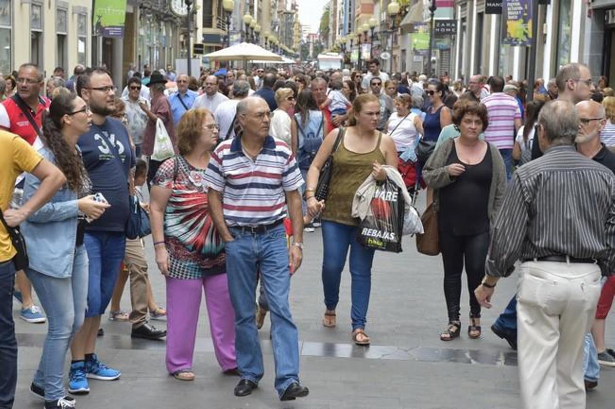 Rebajas y apertura dominical en Triana