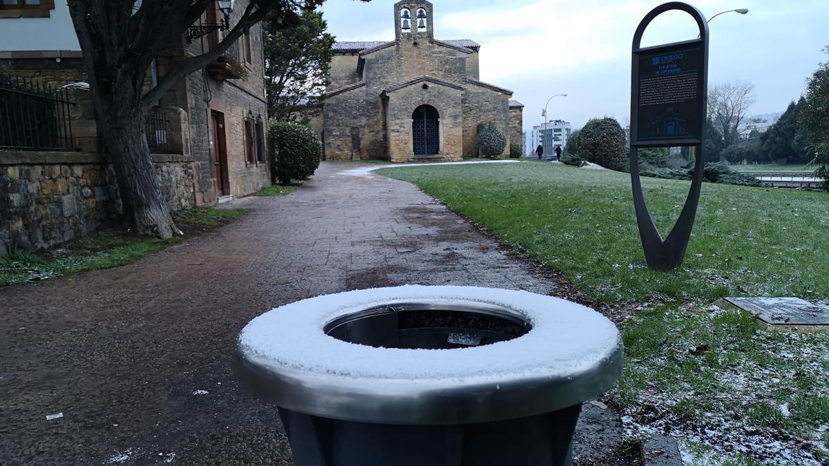 Restos de de nieve en la zona de Satullano.