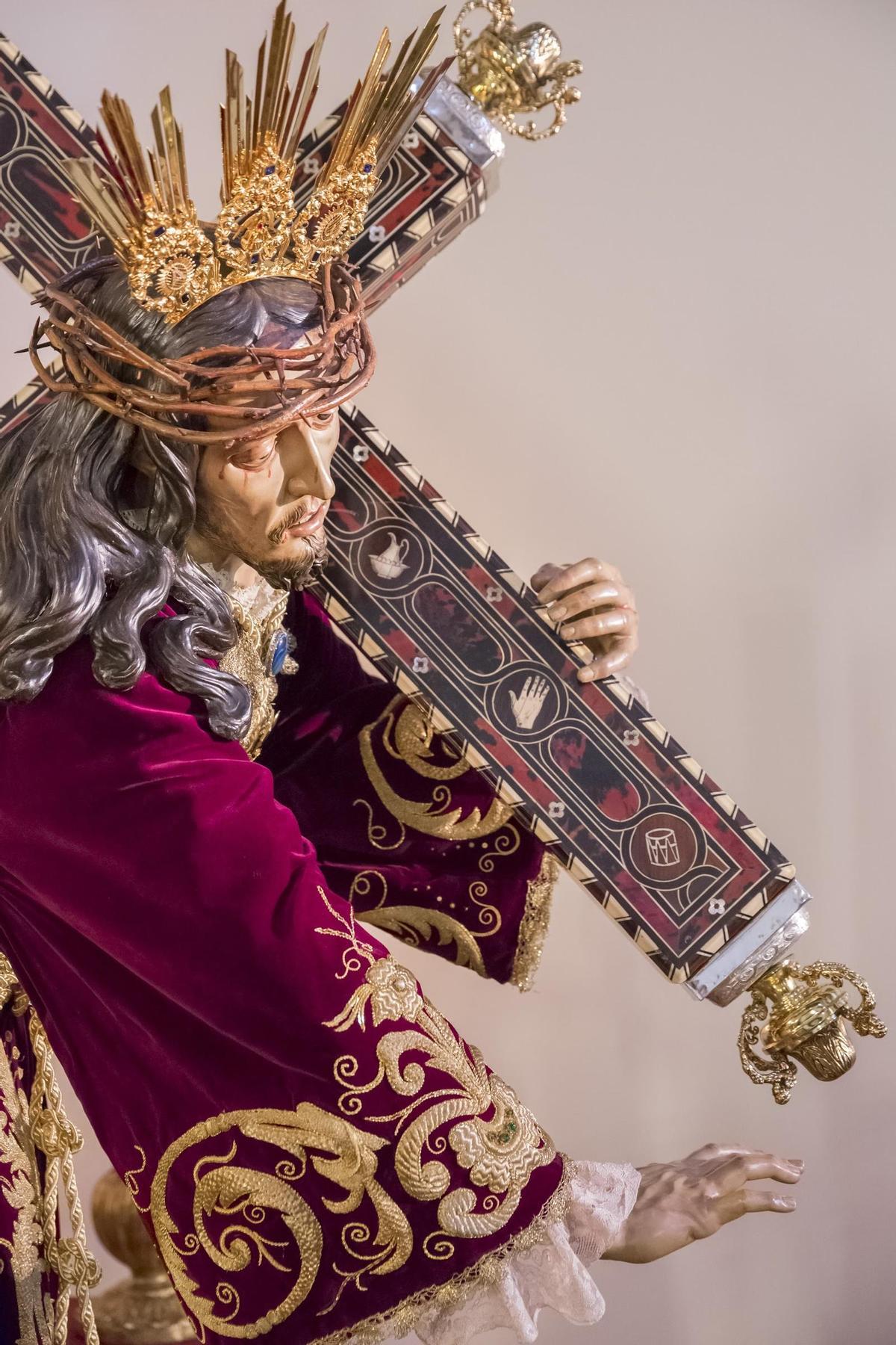 Cruz taracea Cristo de la Amargura Vía Crucis Granada