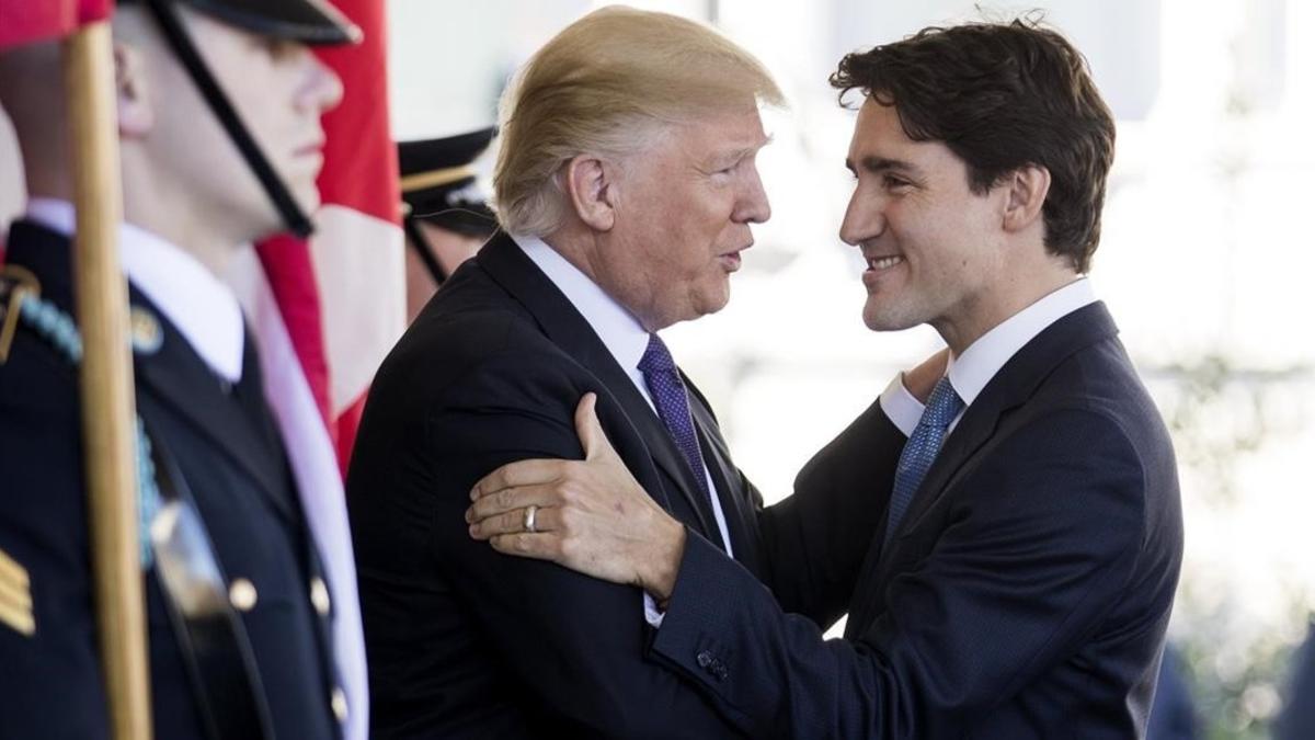 Trump recibe a Trudeau a su llegada a la Casa Blanca