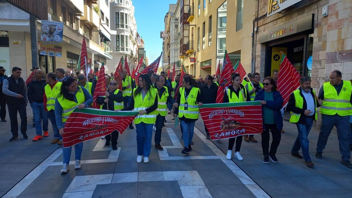 VÍDEO | Manifestación de agricultores zamoranos para apoyar a los sancionados en protestas