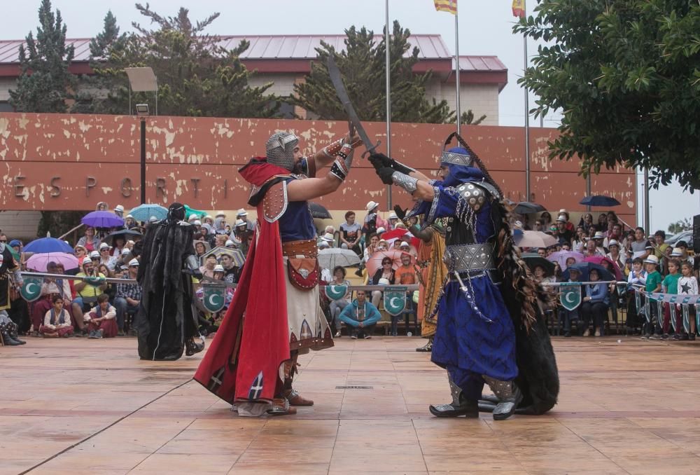 Las huestes moras derrotaron ayer con puño de acero a los cristianos