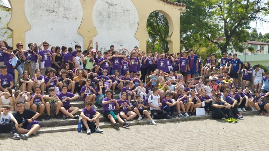 Participantes en la carrera educativa para concienciar sobre la igualdad en el Distrito Sureste.