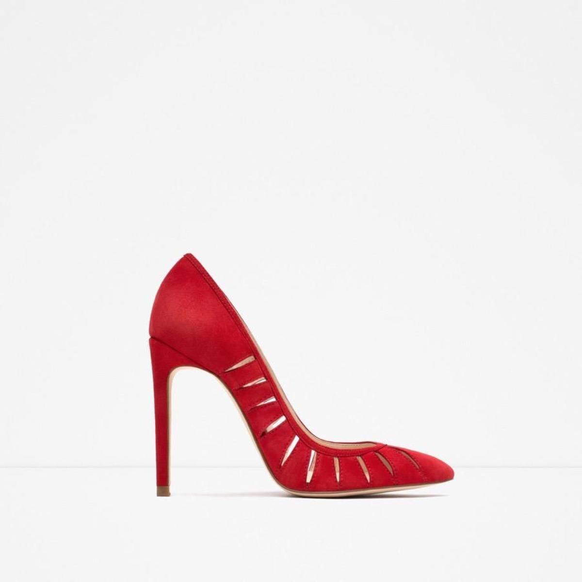 30 zapatos para asistir a una boda, rojo clásico.
