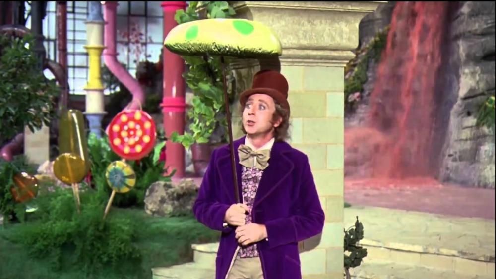 Caracterizado como Willy Wonka en el film 'Un mundo de fantasía'.