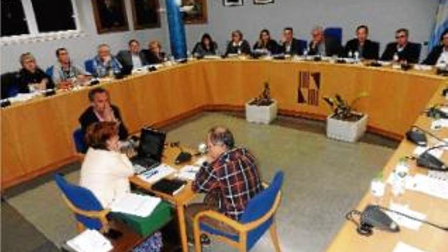 Tots els grups van donar suport a la proposta del codi de bon govern.