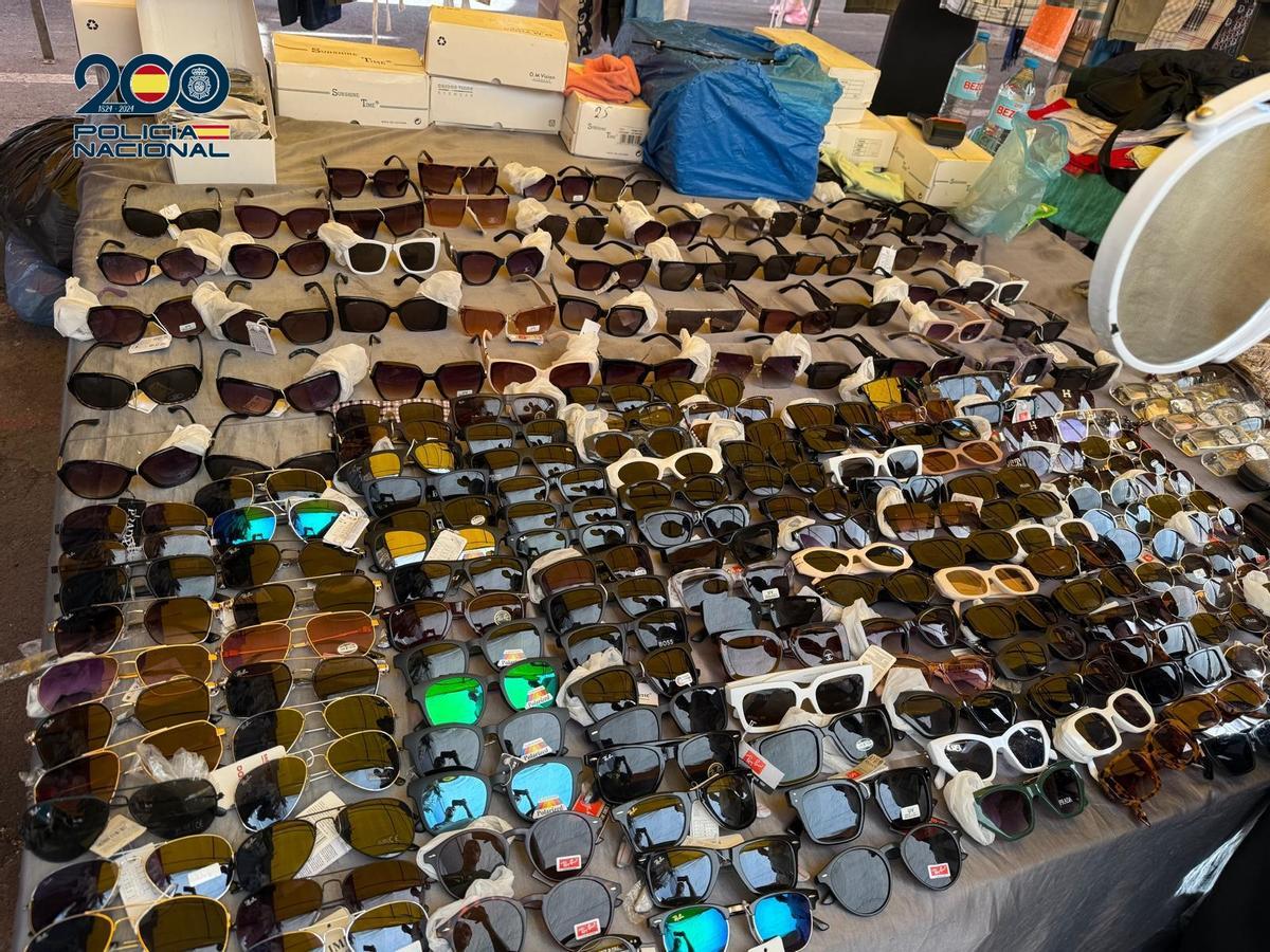 Artículos presuntamente falsos