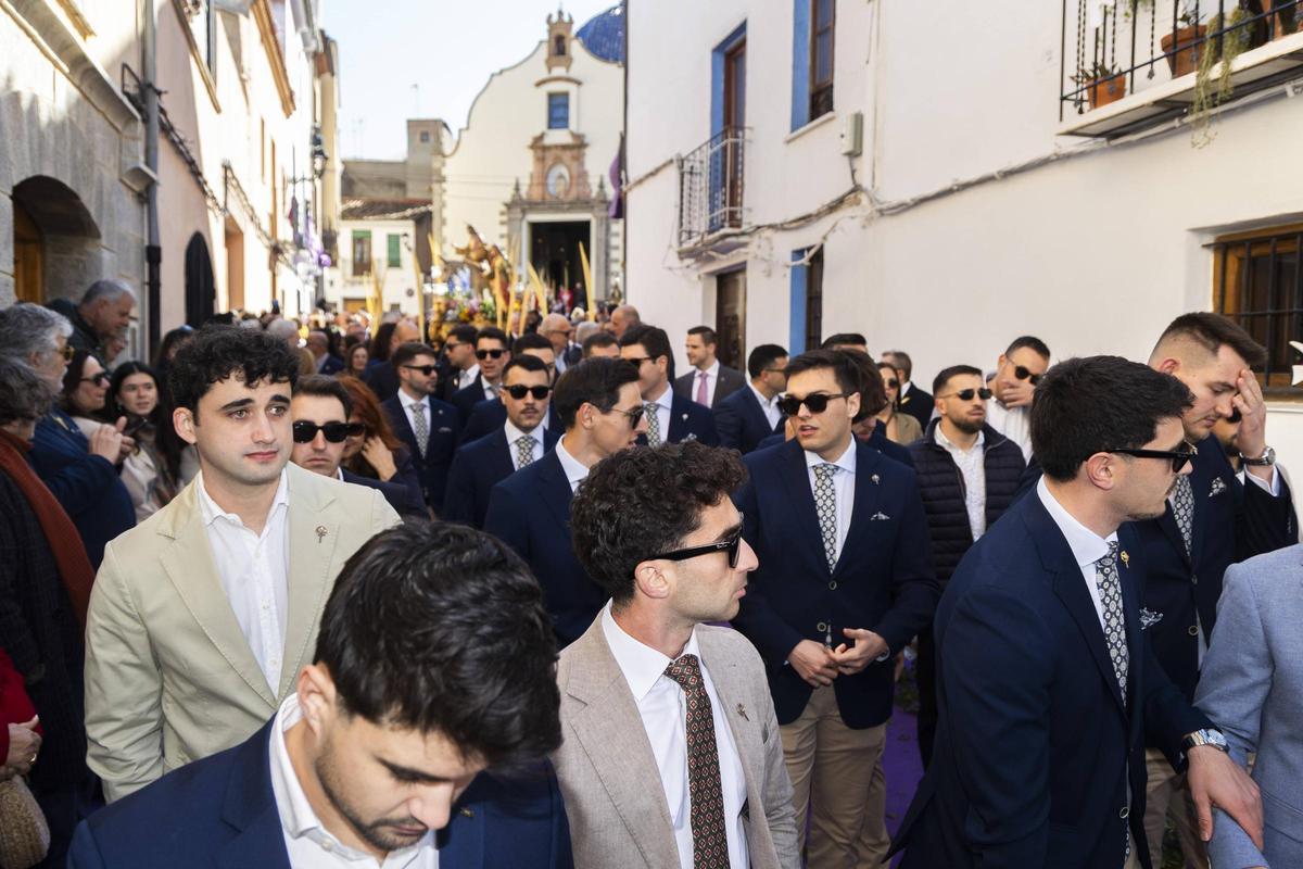 Procesión de Domingo de Ramos en Sagunt en plena polémica por el veto de la cofradía a las mujeres.