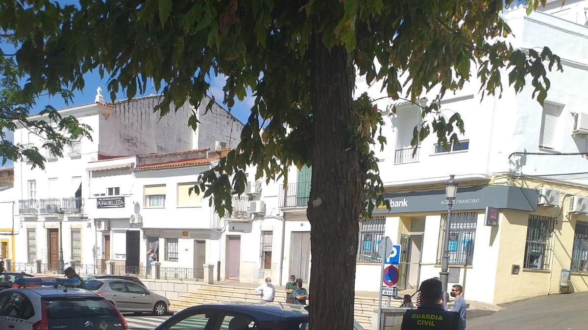 Roban en la sucursal de Liberbank de Cañaveral