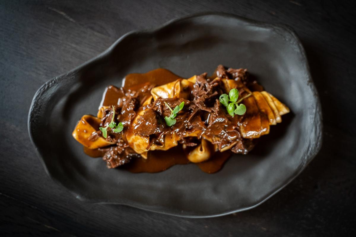 Pappardelle con ragout de jabalí y setas del restaurante Caluana.
