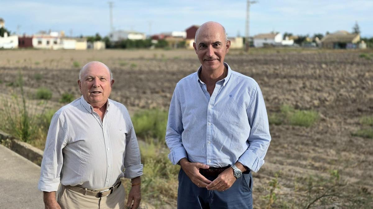 José Gosálbez (Derecha) en la huerta valenciana