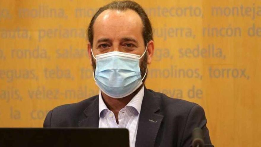 Juan Cassá interviene en un pleno de la Diputación.