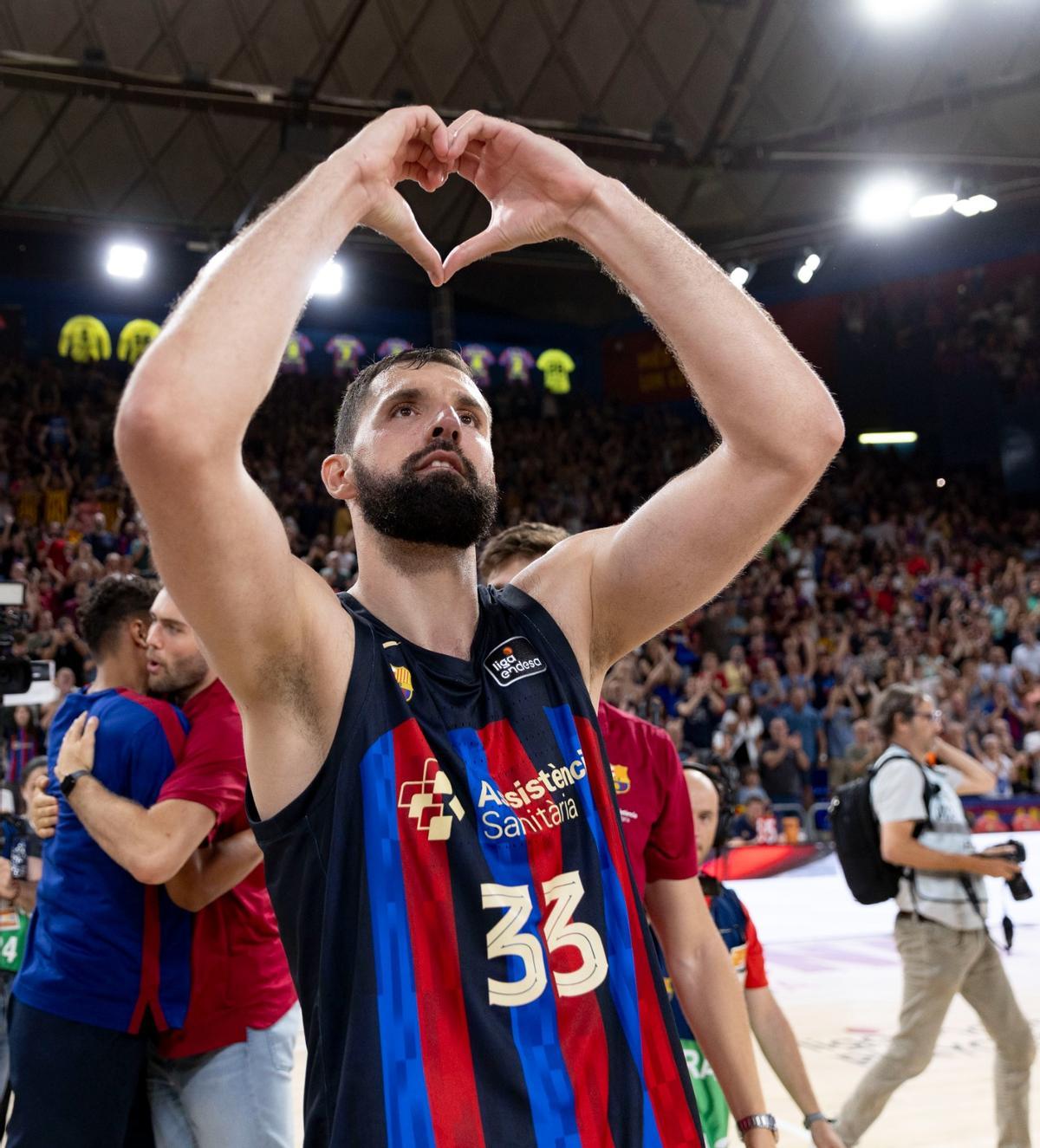 ¿Sera el último partido de Mirotic? Las imágenes más emotivas del jugador tras el segundo partido de la final ¿Sera el último partido de Mirotic? Las imágenes más emotivas del jugador tras el segundo partido de la final