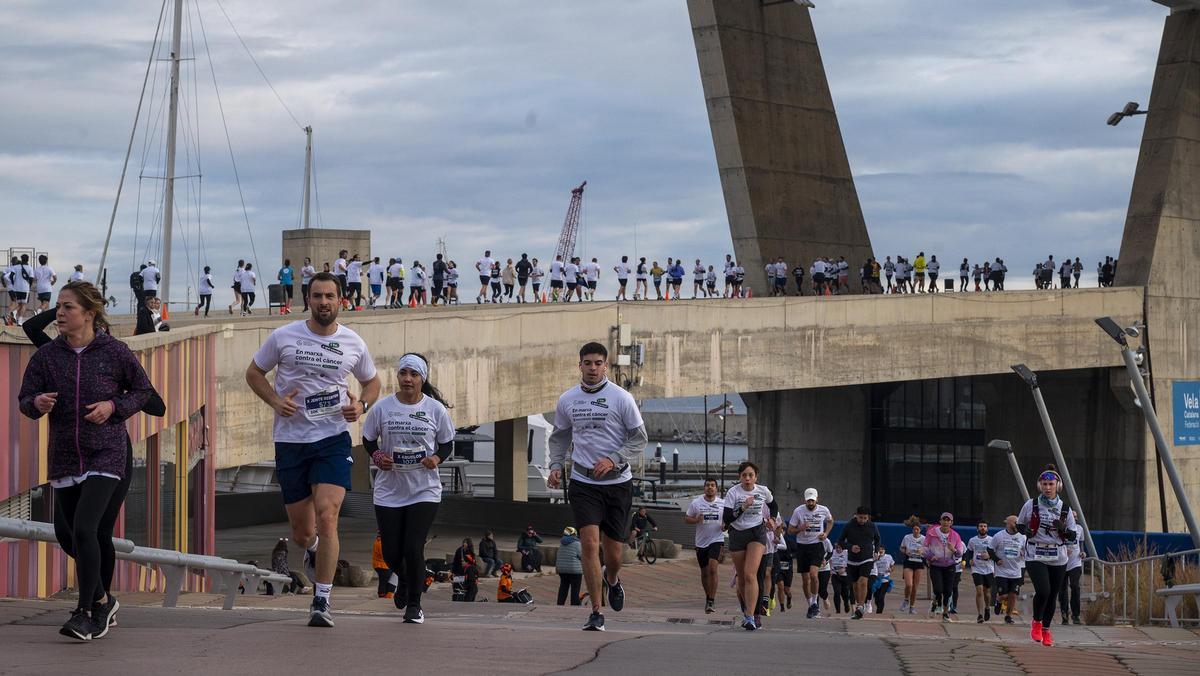 Barcelona corre contra el cáncer en el Fòrum