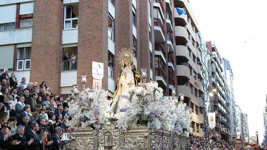 La procesión del Viernes Santo de Lorca, en imágenes
