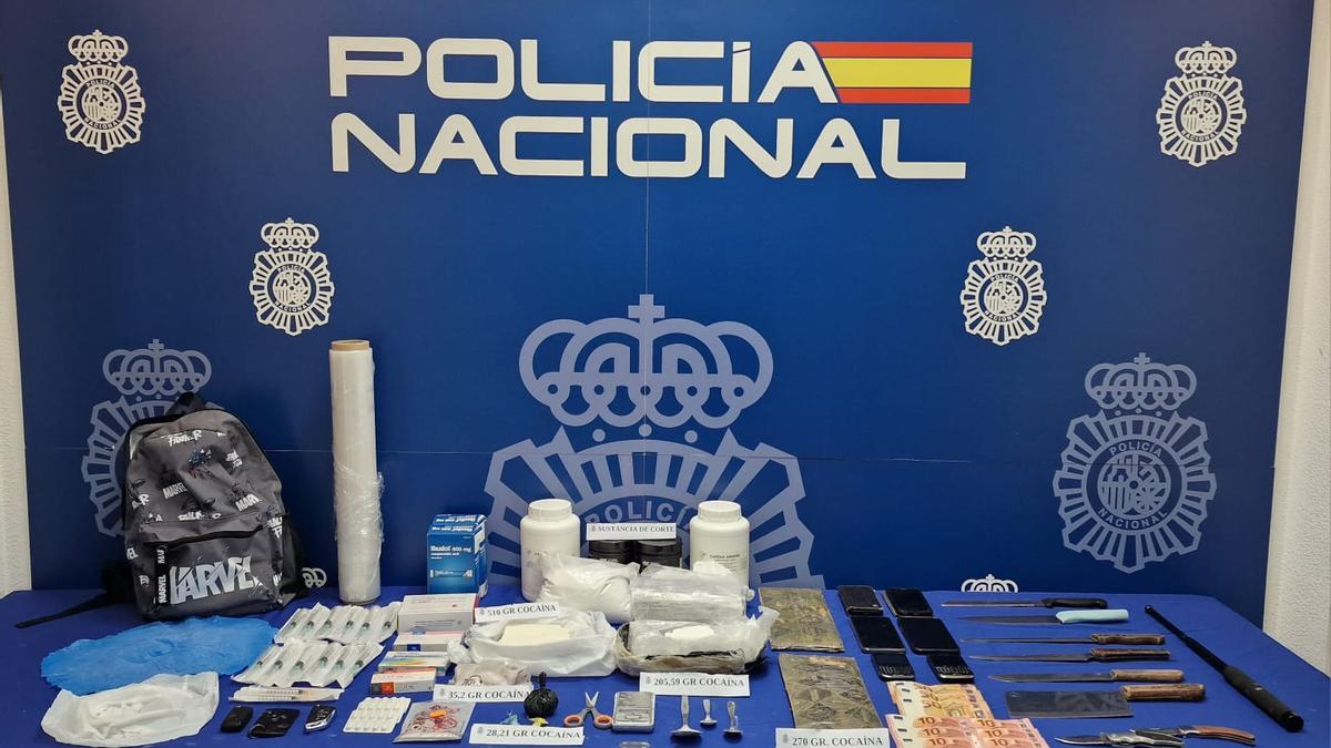 Estos fueron algunos de los efectos que la Policía Nacional de Huesca intervino durante la 'Operación Madriguera'.