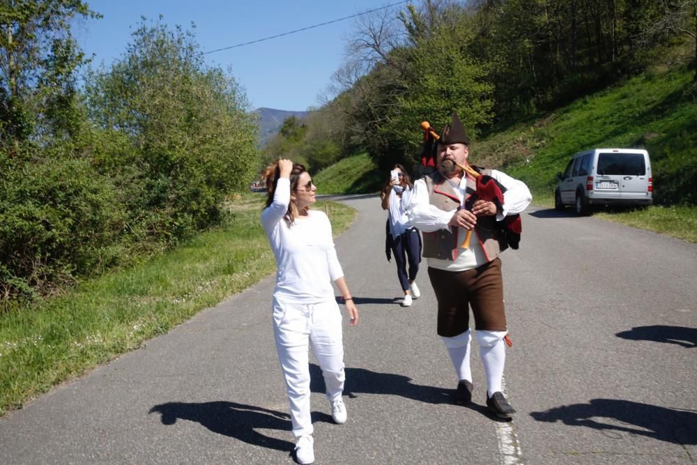 Eva Longoria visita su edén asturiano