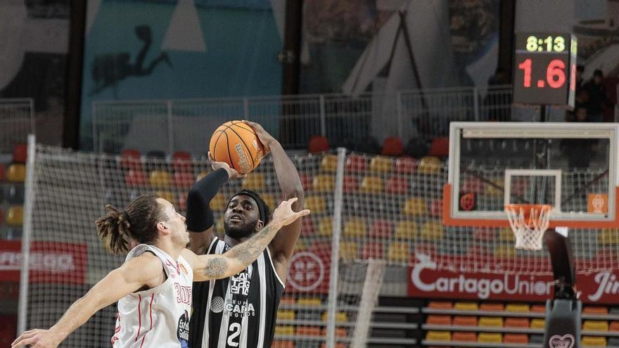 El Caesa gana al Ourense y da un paso hacia la salvación