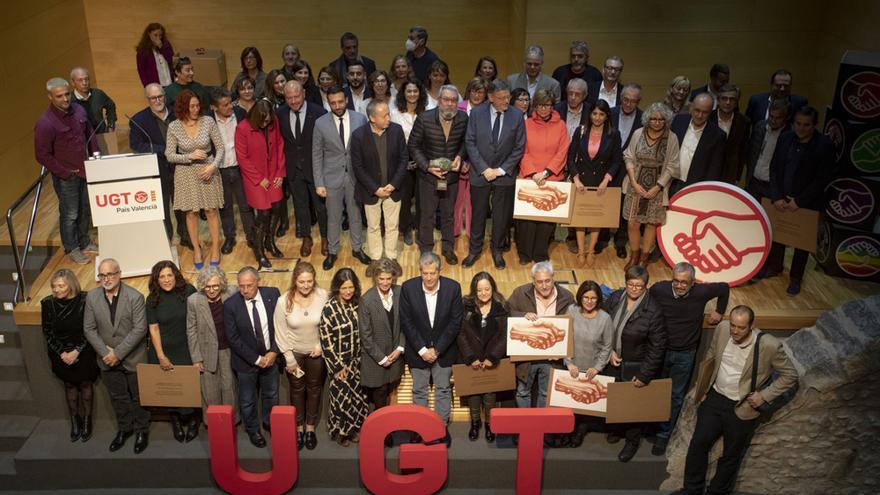 UGT premia en Sagunt a los sanitarios y a Cándido Méndez